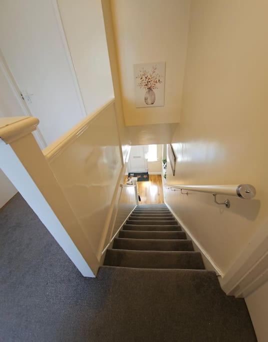 Feel At Home Away From Home Stadtteil Plumstead Exterior foto